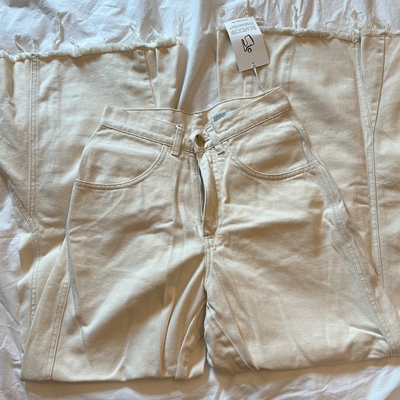 Mundaka Asymmetrical Cream Jeans Size US4 - Picture 3 of 5